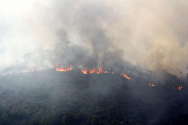 mersinde-ard-arda-tebii-felaket-evvel-zelzele-bas-verdi-sonra-mese-yangini-basladi-video